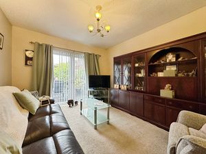 Lounge- click for photo gallery